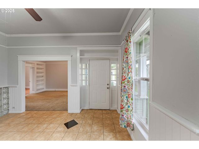 211 MONROE St, Eugene, OR 97402