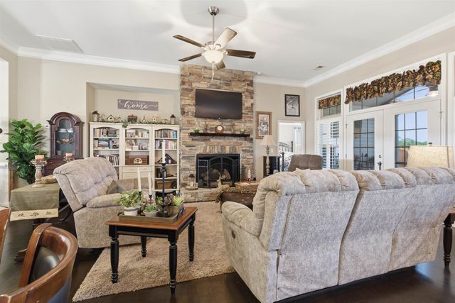 324 Meadowpark Lane, Duncan, SC 29334