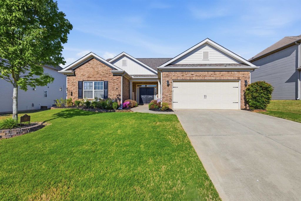 324 Meadowpark Lane, Duncan, SC 29334