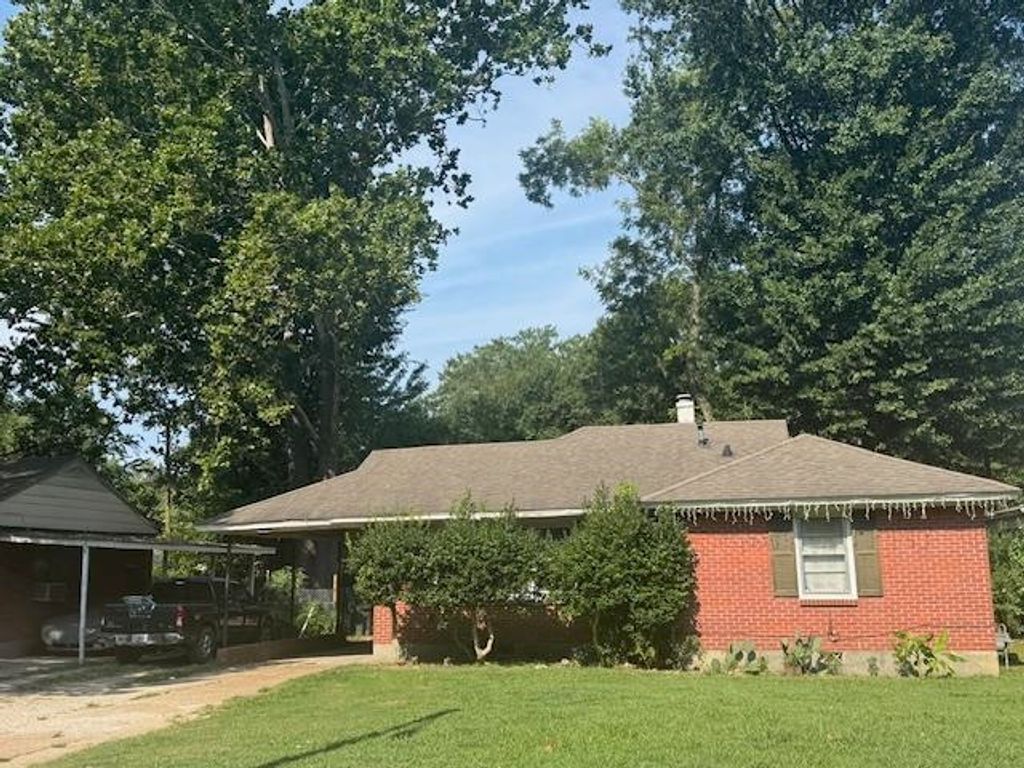 1943 DAVIS CIR, Memphis, TN 38128
