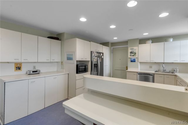 33 Gates Circle 4D, Buffalo, NY 14222