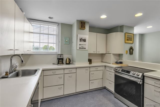 33 Gates Circle 4D, Buffalo, NY 14222