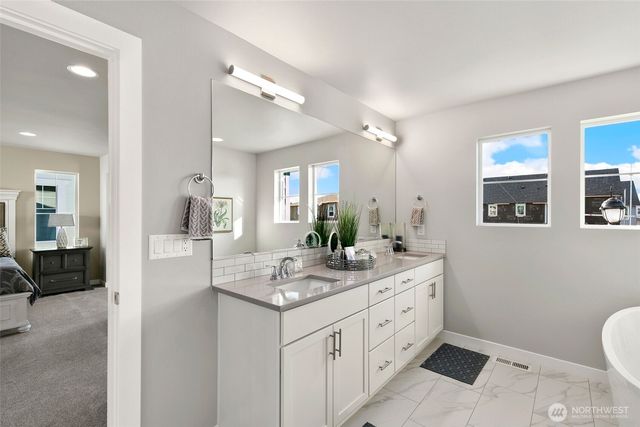 9708 5th Lane SW #10, Seattle, WA 98106