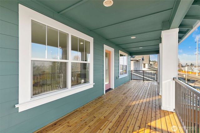 9708 5th Lane SW #10, Seattle, WA 98106