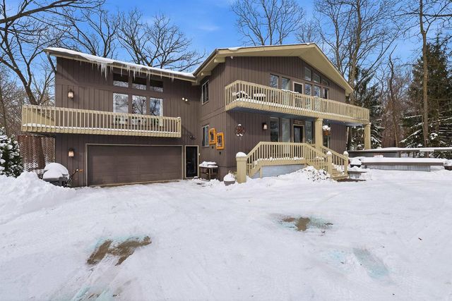 W3907 SILICA ROAD, Fond Du Lac, WI 54937