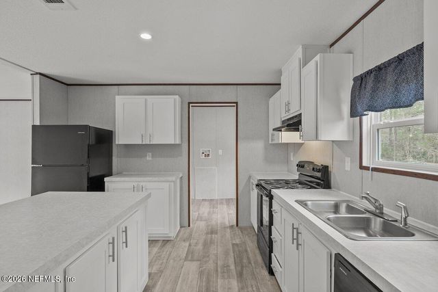 194 WHIRLWIND Loop, Hawthorne, FL 32640