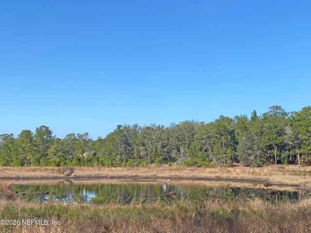 194 WHIRLWIND Loop, Hawthorne, FL 32640