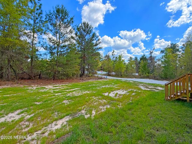 194 WHIRLWIND Loop, Hawthorne, FL 32640