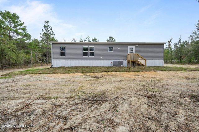 194 WHIRLWIND Loop, Hawthorne, FL 32640