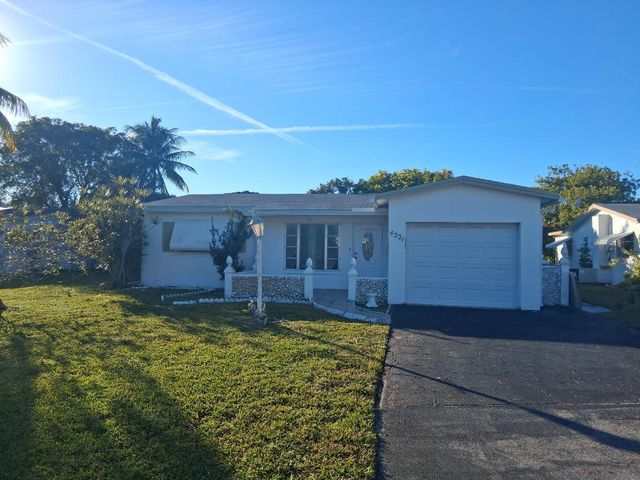 4221 NW 51st Avenue NE, Lauderdale Lakes, FL 33319
