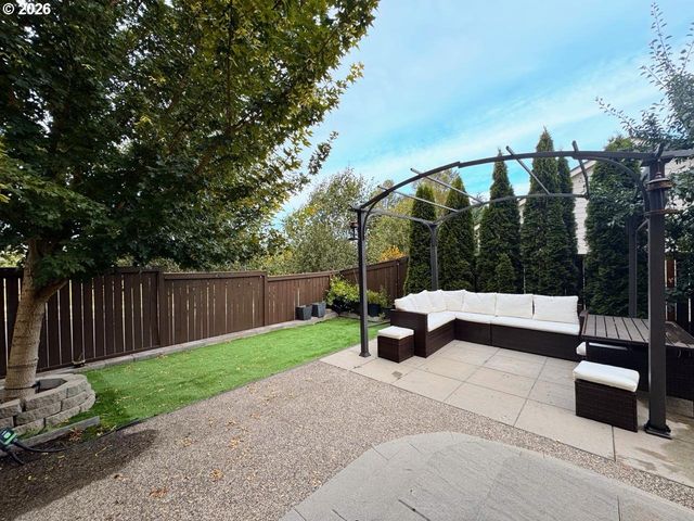 15910 Nw HECKMAN Ln, Portland, OR 97229