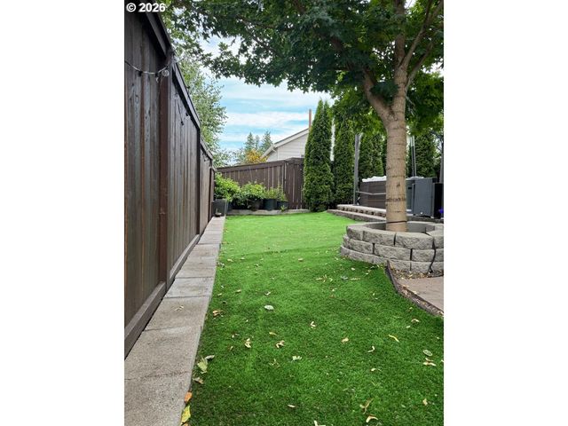 15910 Nw HECKMAN Ln, Portland, OR 97229