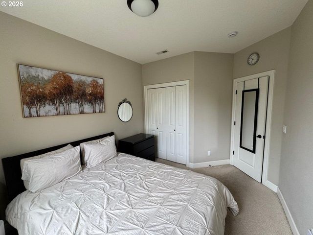 15910 Nw HECKMAN Ln, Portland, OR 97229