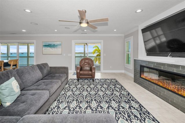 804 BAY POINT DRIVE, Madeira Beach, FL 33708