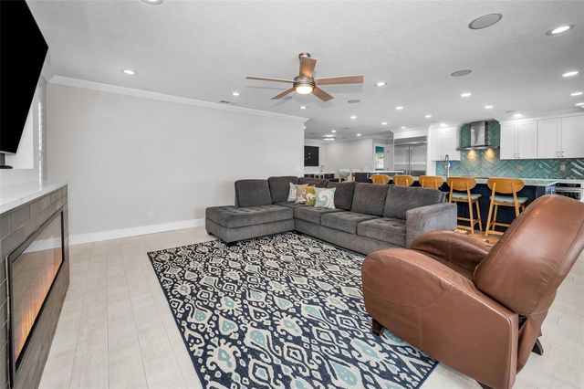 804 BAY POINT DRIVE, Madeira Beach, FL 33708