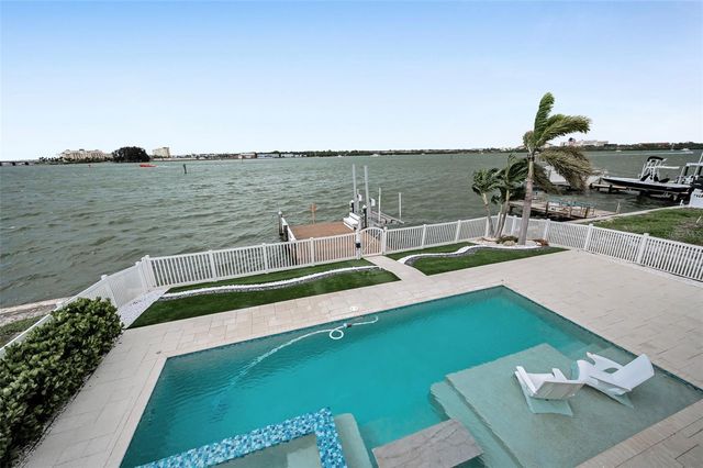 804 BAY POINT DRIVE, Madeira Beach, FL 33708