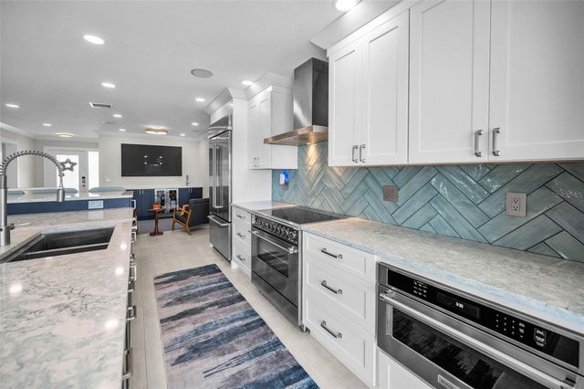 804 BAY POINT DRIVE, Madeira Beach, FL 33708