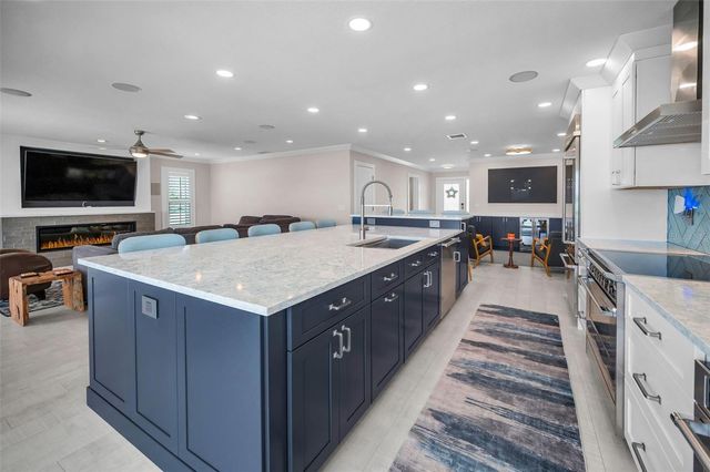 804 BAY POINT DRIVE, Madeira Beach, FL 33708