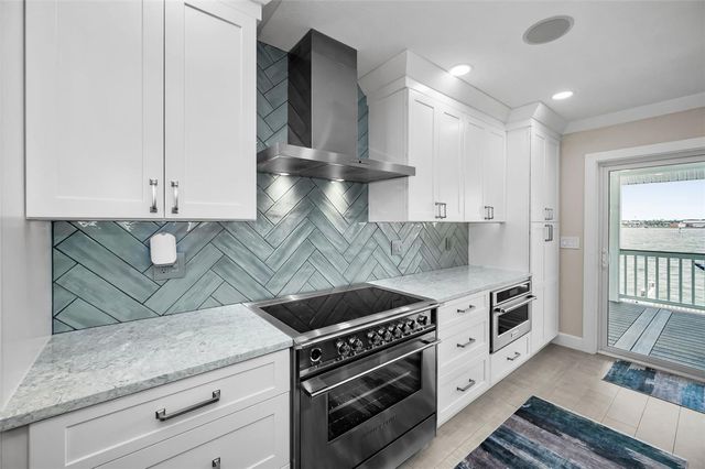 804 BAY POINT DRIVE, Madeira Beach, FL 33708