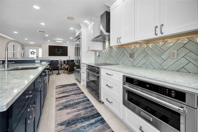 804 BAY POINT DRIVE, Madeira Beach, FL 33708