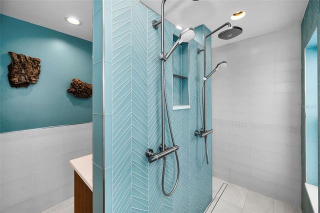 804 BAY POINT DRIVE, Madeira Beach, FL 33708