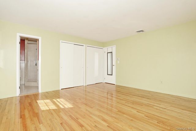 74 Minuteman Circle, Orangeburg, NY 10962