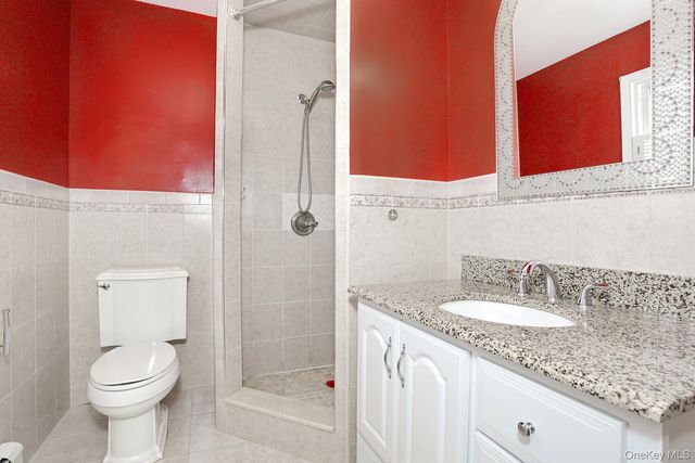 74 Minuteman Circle, Orangeburg, NY 10962