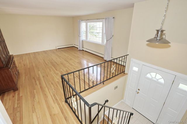 74 Minuteman Circle, Orangeburg, NY 10962