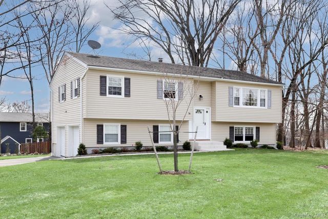74 Minuteman Circle, Orangeburg, NY 10962