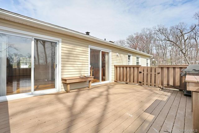 74 Minuteman Circle, Orangeburg, NY 10962