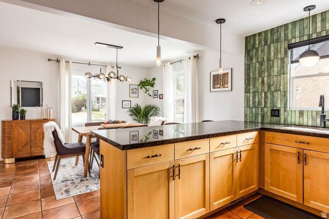 2724 S BEVERLY ST, Salt Lake City, UT 84106