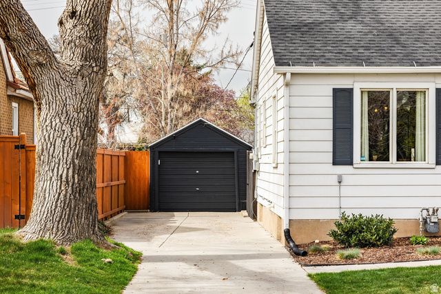 2724 S BEVERLY ST, Salt Lake City, UT 84106