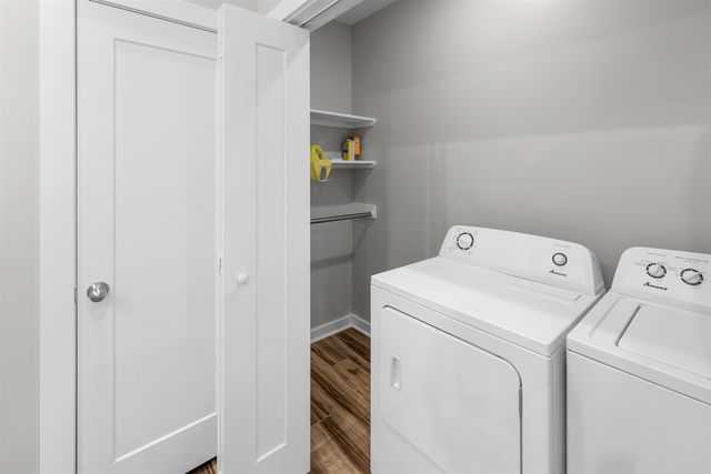 2760 Tim Rogers Ln, Salina, KS 67401