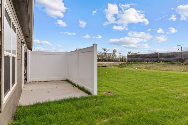 2760 Tim Rogers Ln, Salina, KS 67401