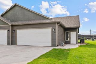 2760 Tim Rogers Ln, Salina, KS 67401