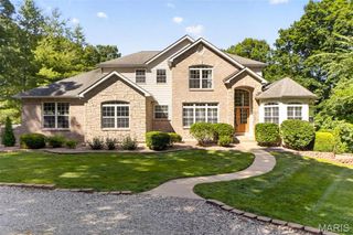 477 Winding Woods Drive, Troy, MO 63379