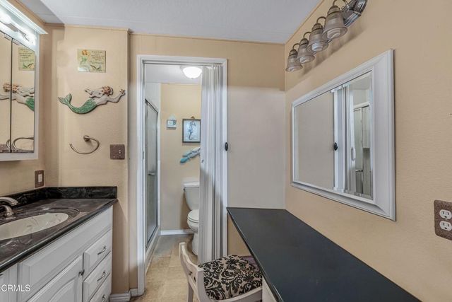 5 Robertson Way 5, Thousand Oaks, CA 91320