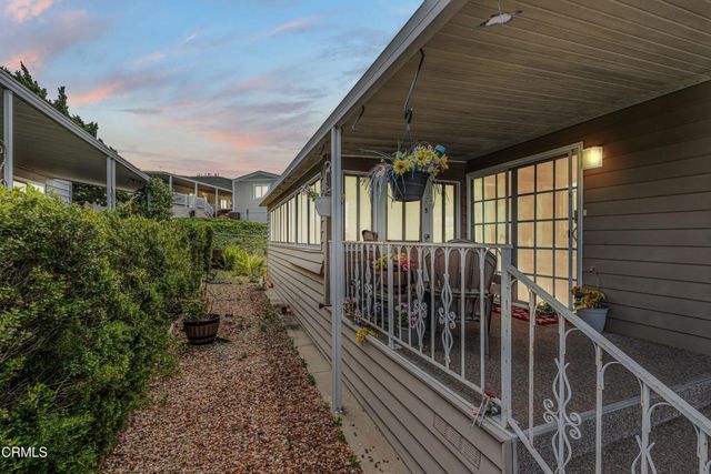 5 Robertson Way 5, Thousand Oaks, CA 91320