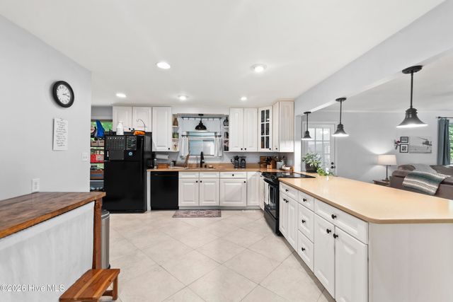 606 Forest Hill Circle, Elizabeth City, NC 27909