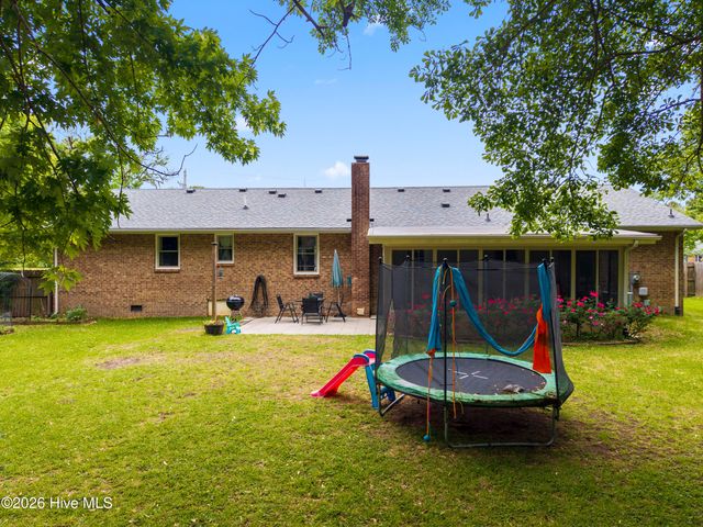 606 Forest Hill Circle, Elizabeth City, NC 27909