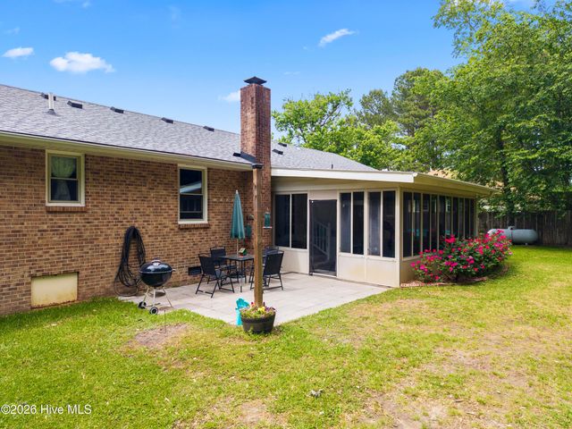606 Forest Hill Circle, Elizabeth City, NC 27909