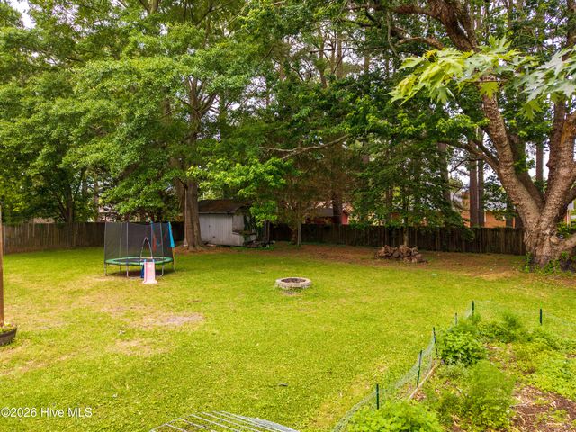 606 Forest Hill Circle, Elizabeth City, NC 27909