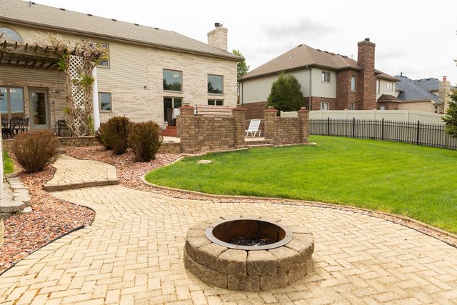 671 Sojourn Road, New Lenox, IL 60451