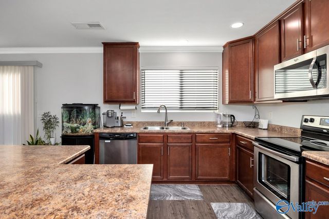 103 Coach Glen Drive, Owens Cross Roads, AL 35763