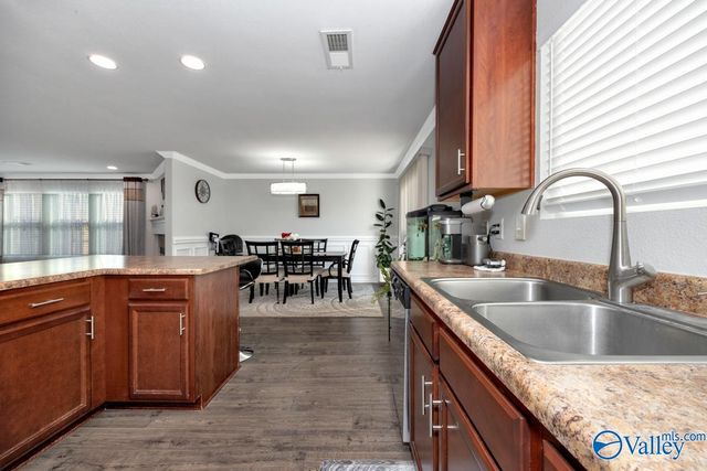 103 Coach Glen Drive, Owens Cross Roads, AL 35763