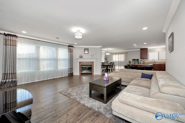 103 Coach Glen Drive, Owens Cross Roads, AL 35763