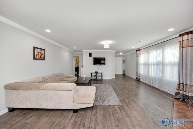 103 Coach Glen Drive, Owens Cross Roads, AL 35763