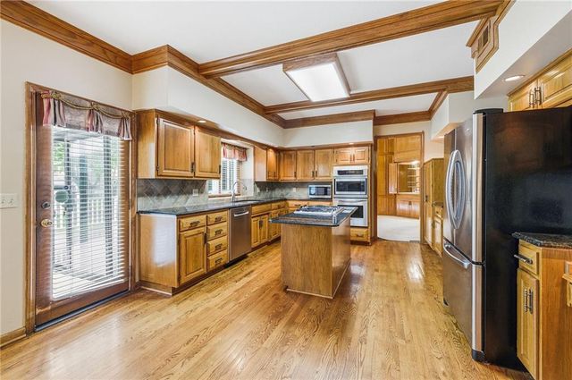 11012 W 125th Street, Overland Park, KS 66213