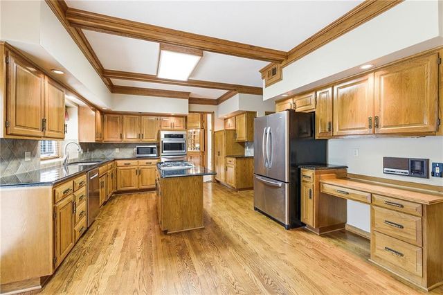 11012 W 125th Street, Overland Park, KS 66213