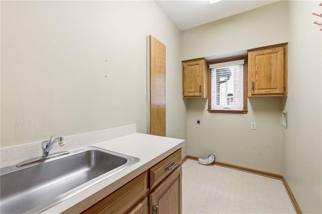 11012 W 125th Street, Overland Park, KS 66213